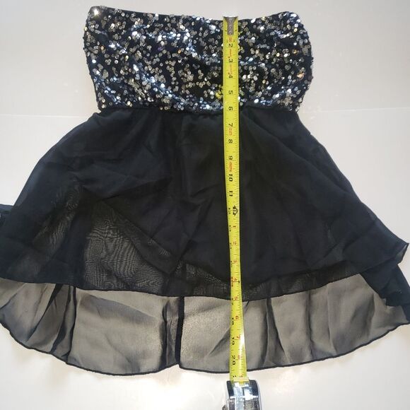 Almost Famous Black Sequin Strapless Top Junior Womens Size M Partywear Straplss - Picture 5 of 5